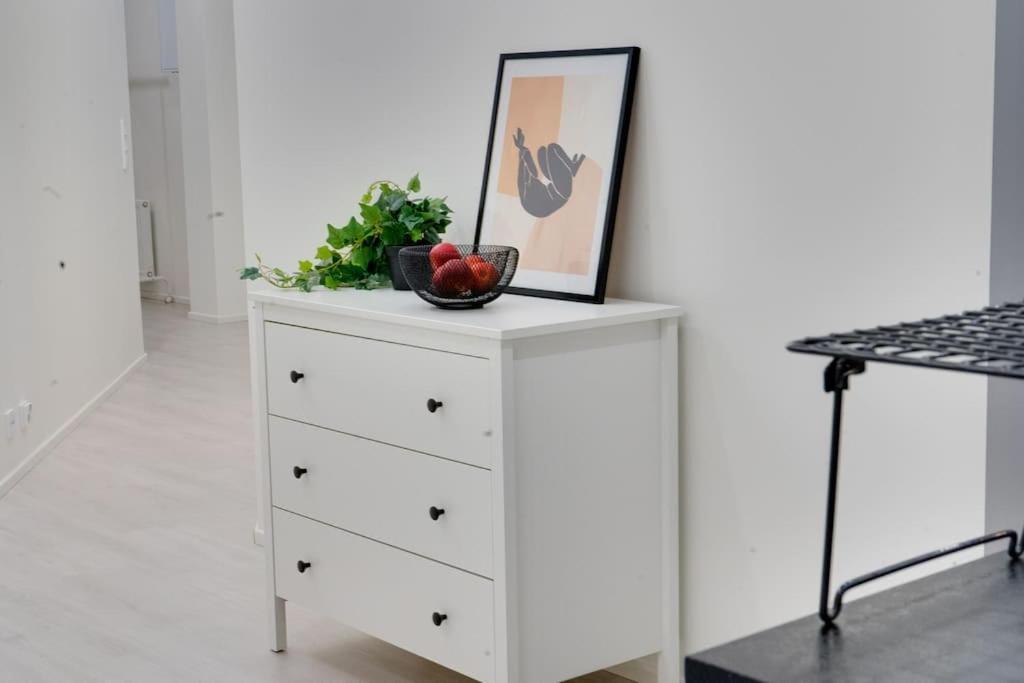 3H,K,P - Keskellae Tamperetta Kaunis Parvekkeellinen Uusittu Kolmio Apartment ภายนอก รูปภาพ