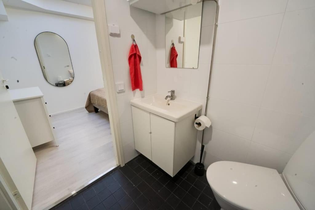 3H,K,P - Keskellae Tamperetta Kaunis Parvekkeellinen Uusittu Kolmio Apartment ภายนอก รูปภาพ