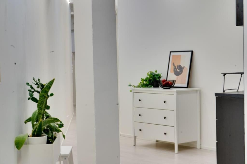3H,K,P - Keskellae Tamperetta Kaunis Parvekkeellinen Uusittu Kolmio Apartment ภายนอก รูปภาพ