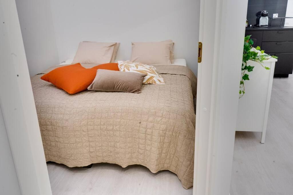 3H,K,P - Keskellae Tamperetta Kaunis Parvekkeellinen Uusittu Kolmio Apartment ภายนอก รูปภาพ